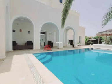 VILLA AVEC PISCINE À DJERBA AGHIR ZU