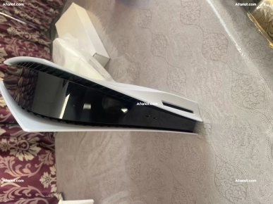 Ā vendre ps5 pro avec 6 CD