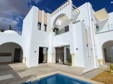 Villa toute neuve S+4 avec piscine à vendre à Hammamet Sud