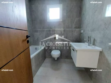 Appartement S+2 à La Soukra MAL1273