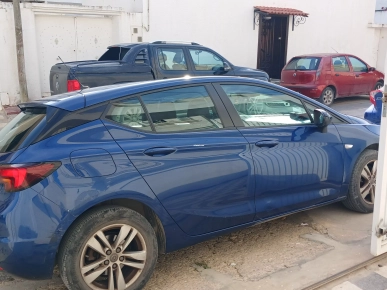 OPEL ASTRA ESSENCE