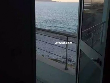 deux appartement pieds dans l'eau