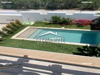 Villa S+4 avec piscine à Gammarth MVV0142