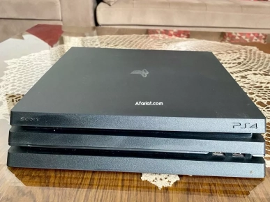PS 4 PRO Importé De Italie 