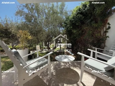 une Coquette maison à la location annuelle