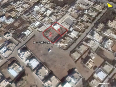 Terrain de 747 m² avec maison Route EL AIN km 2