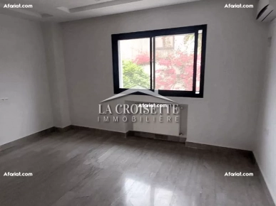 Villa S+4 avec piscine à Gammarth MVL0019