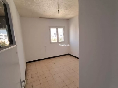 Apparemment S+3 à vendre cité olympique el Menzeh