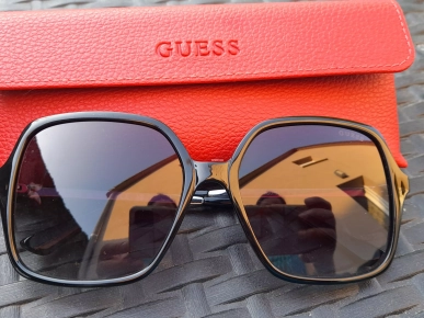 Lunette guess