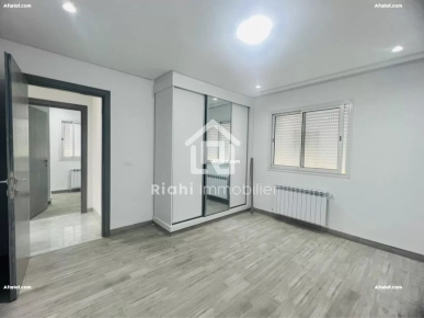 une villa (un triplex) a louer une villa (un triplex) a louer