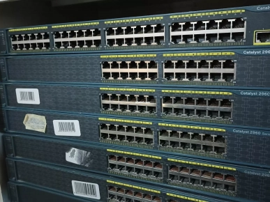 Cisco 2960 SI  /48/24 port Cisco 2960 SI  /48/24 port