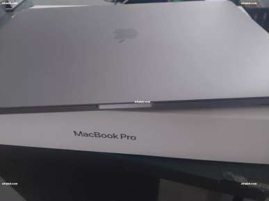 MacBook PRO 16" 2019/ i7 Intel/ 16G