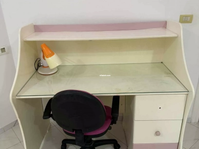 Chambre fille complète – très bon état – rose & crème
