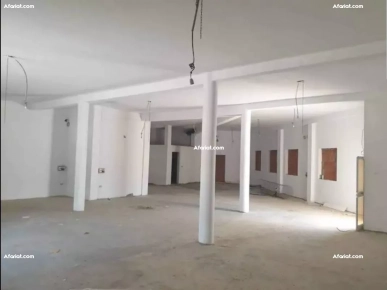 local commercial á louer -  260 m2