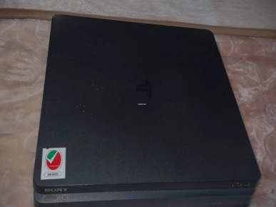 Play station 4 slim Sony