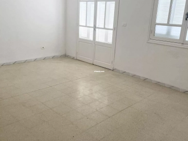 A louer Appartement au 2eme etage a cite Sahafa cite la Ghazela
