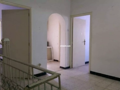 une maison de 2 etages a vendre