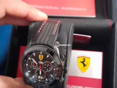 montre Ferrari Neuf Swiss made jamais utilisé