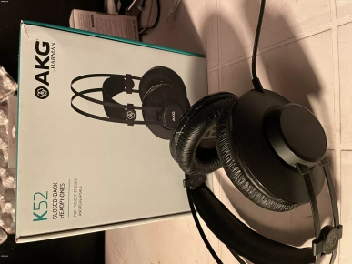 Rode NT1 + Sheild + Scarlett3 Solo + AKG