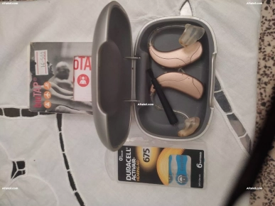 lot de deux appareils auditifs lot de deux appareils auditifs