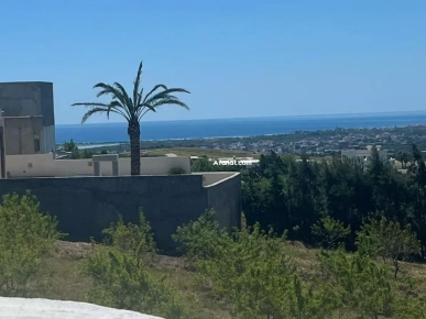 terrain avec une vue agréable à vendre