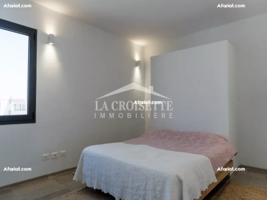Villa S+4 à La Soukra MVV0395