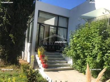 Villa S+3 vide ou meublée à La Marsa MVL1168