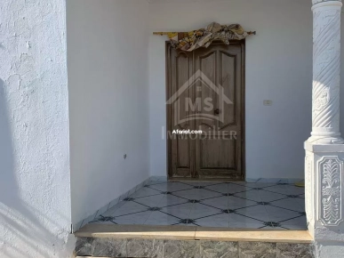 Belle maison S+2 avec jardin à Hammamet Sud à vendre 51355351