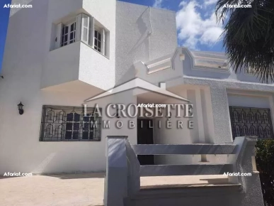 Villa S+6 pour usage bureautique à La Marsa ZBL0420