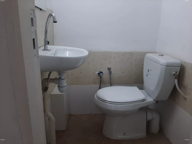 Appartement S+3, usage bureau, au Centre urbain Nord