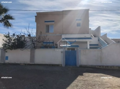 Villa S+2 avec piscine à vendre à Hammamet Sud 51355351