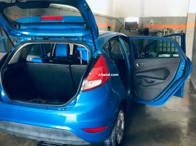 ford fiesta titanium
