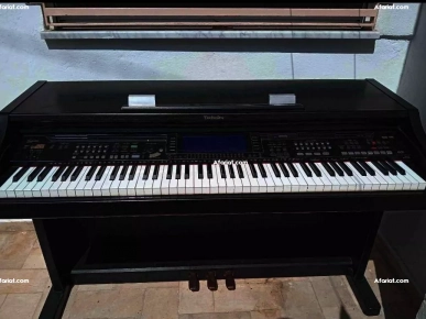 Piano Magnifique