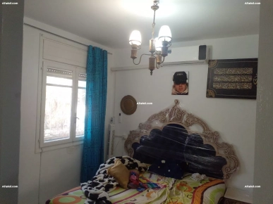 a vendre appartement aux deuxième étage el mourouj1