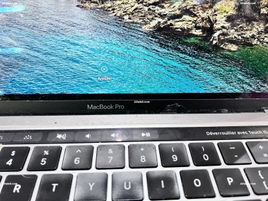 macbook pro 2020 à vendre (acheté fin 2021)