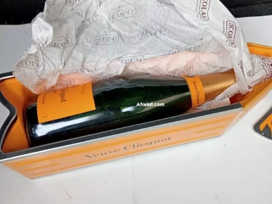 vente une bouteille de champagne