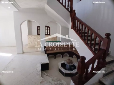 Villa S+4 à La Soukra ZVL1676