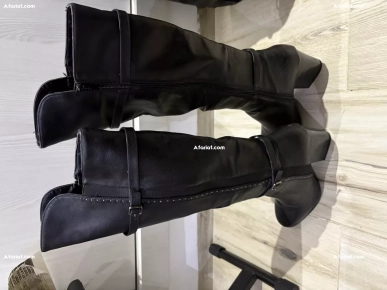 vend bottes taille 40 très peu portées