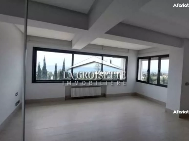 Villa S+3 vue sur mer avec piscine à Carthage  MVL0319