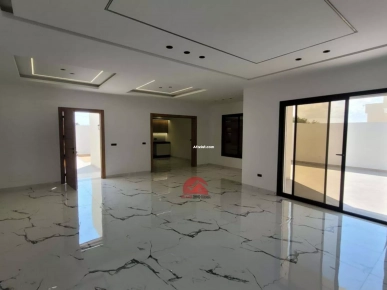 VILLA DE PLAIN-PIED AVEC PISCINE À HOUMT SOUK DJERBA ZA-RÉF V705