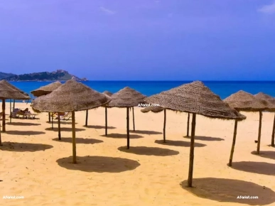 APPARTEMENT DE MER  PIED DANS L'EAU 4 pièces