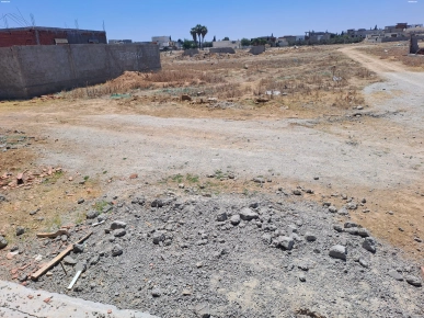 Un lot de terrain situé à boumhel fait longle dans un quartier ch Un lot de terrain situé à boumhel fait longle dans un quartier ch