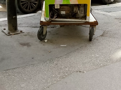 Deux frigo à Vendre en trés bon état 22 525 121 Deux frigo à Vendre en trés bon état 22 525 121