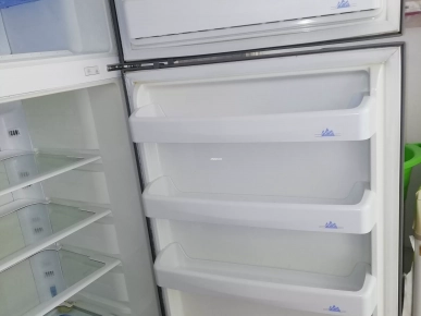 Réfrigérateur Ariston
