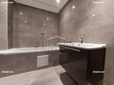 Duplex S+3 avec piscine à Gammarth MDL0515