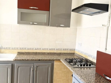 A louer Appartement au 2eme etage a cite Sahafa cite la Ghazela