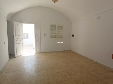 A vendre Deux maisons a elhaouaria centre ville