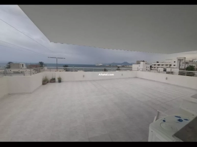 Appartement vue sur mère avec terasse