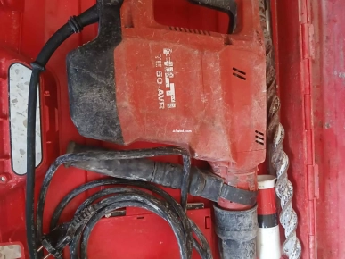 lot marteaux piqueur et disqeusses hilti bosch