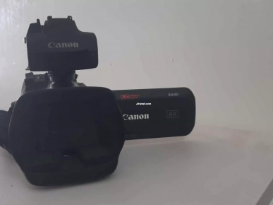 Vente d'une caméscope neuve Canon XA40 4K